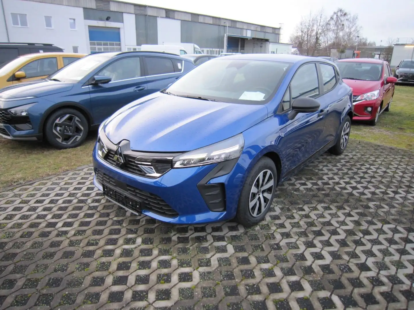 Mitsubishi Colt BASIS 1.0 Benziner 5-Gang Blu/Azzurro - 1