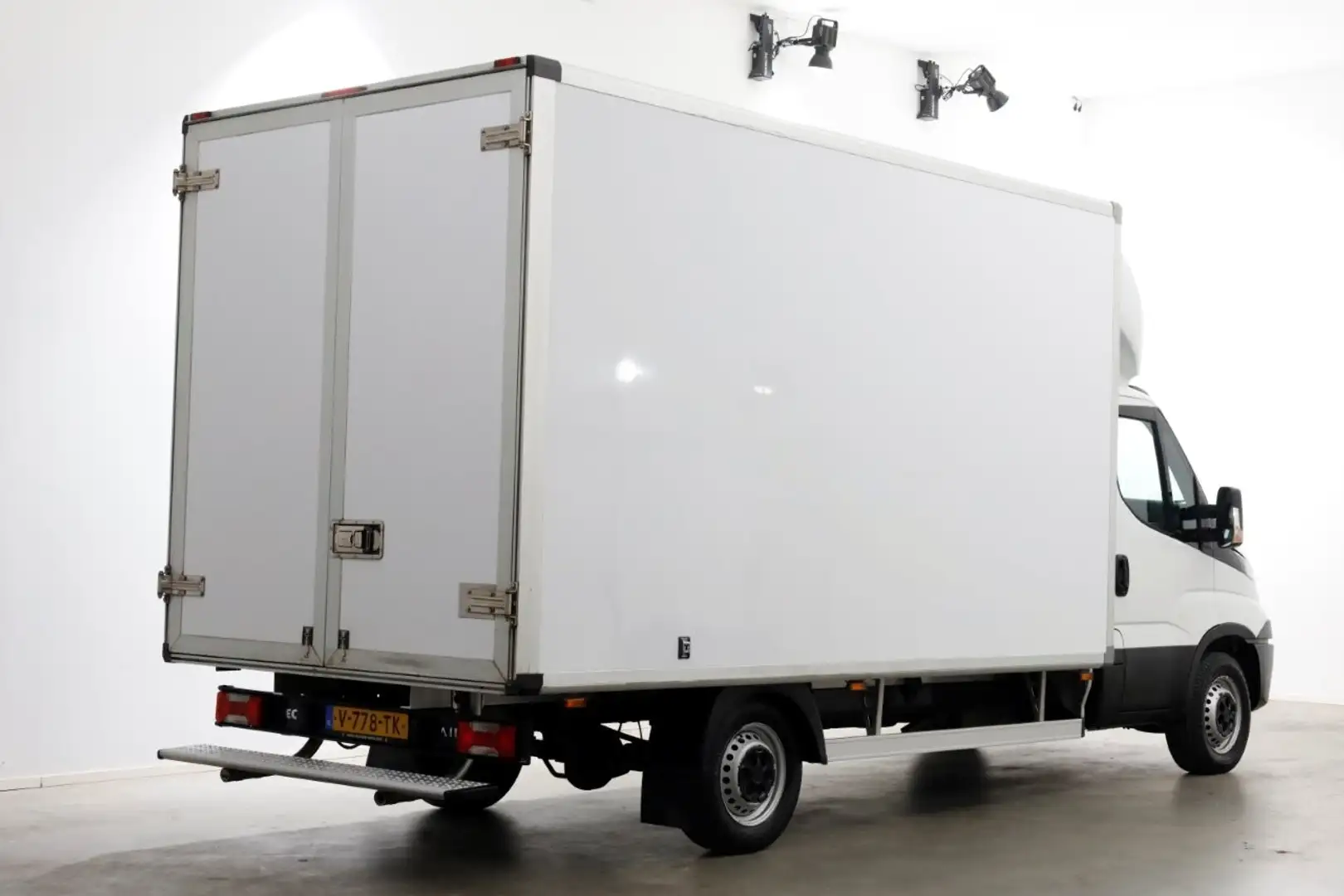 Iveco Daily 35S14 136pk Euro6 Bakwagen met achterdeuren 11-201 Blanc - 2