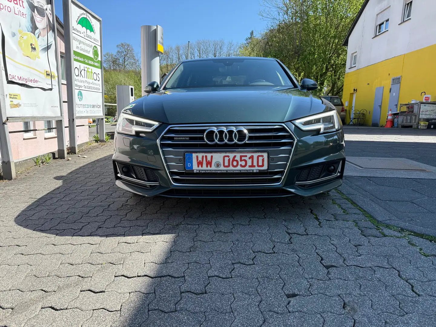 Audi A4 50 TDI quattro 3xS-Line, STANDHEIZUNG Grün - 2