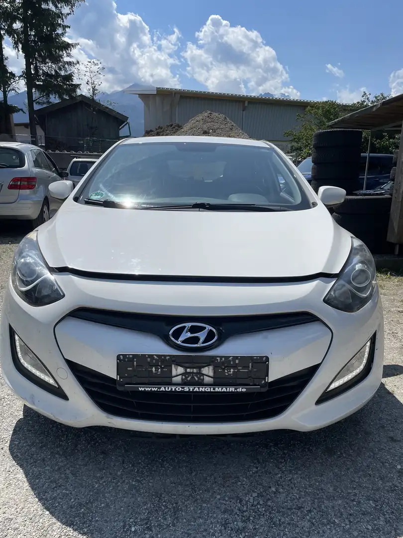 Hyundai i30 1.4 Classic Bianco - 1