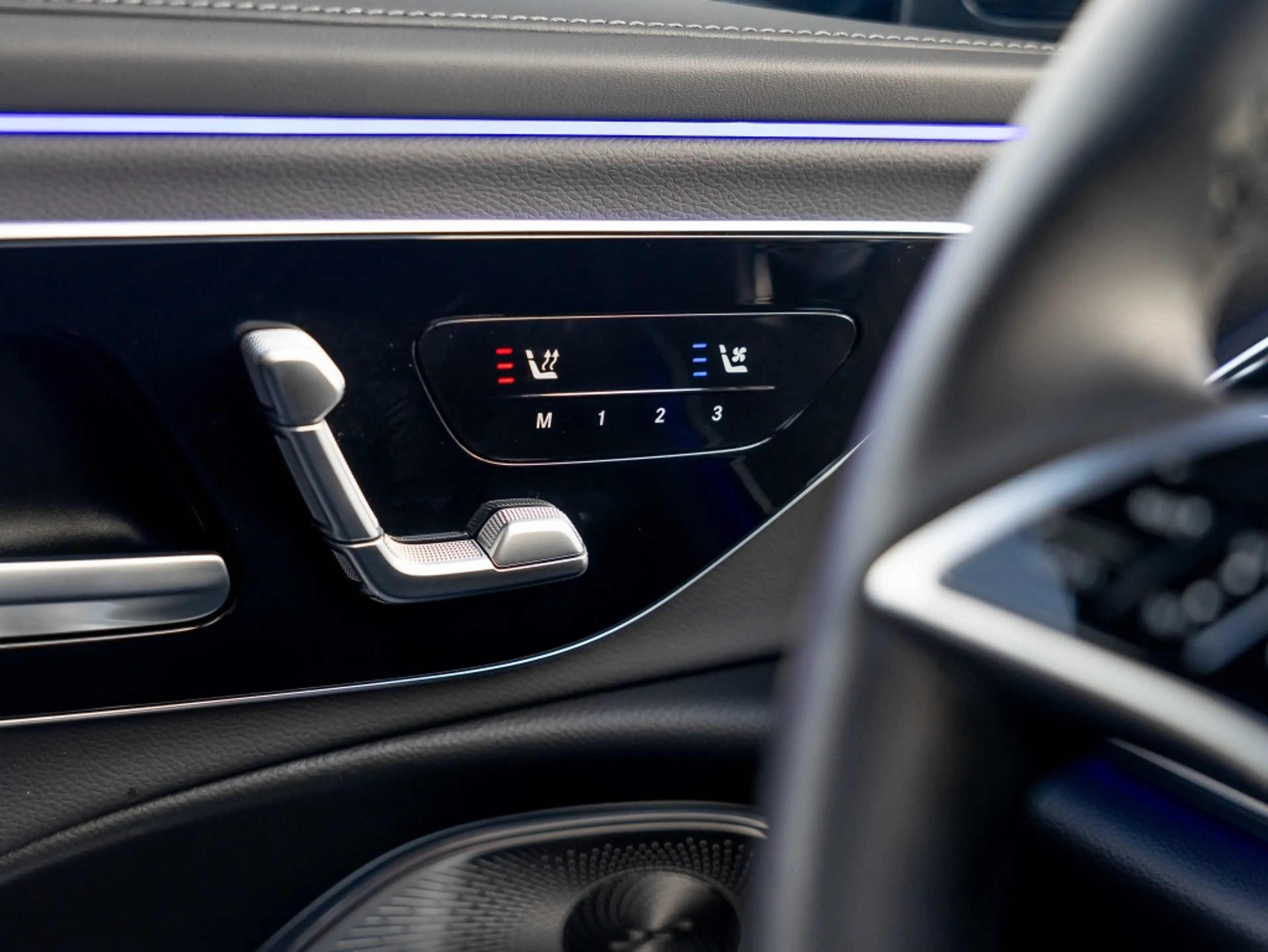 Mercedes-Benz E 300 Estate E e Exclusive Premium (214.254) — photo 12