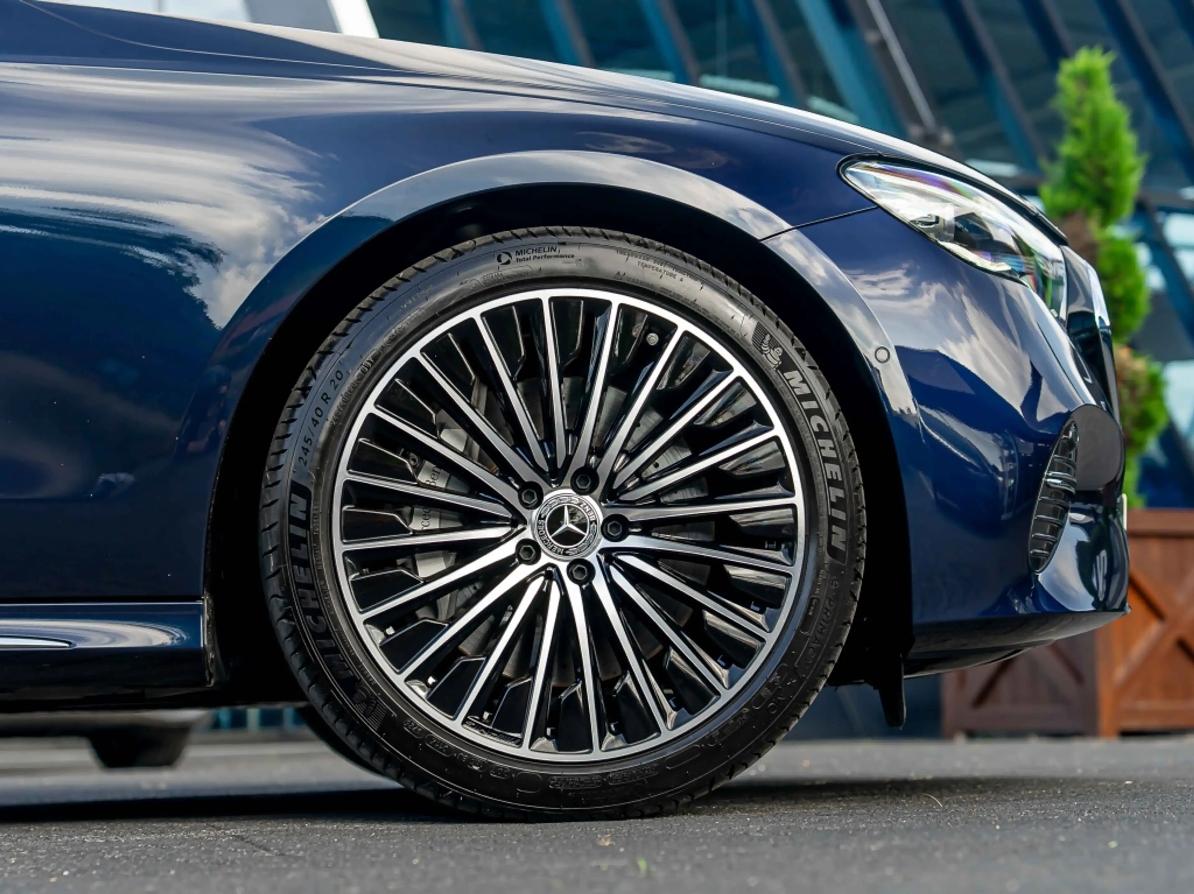 Mercedes-Benz E 300 Estate E e Exclusive Premium (214.254) — photo 11