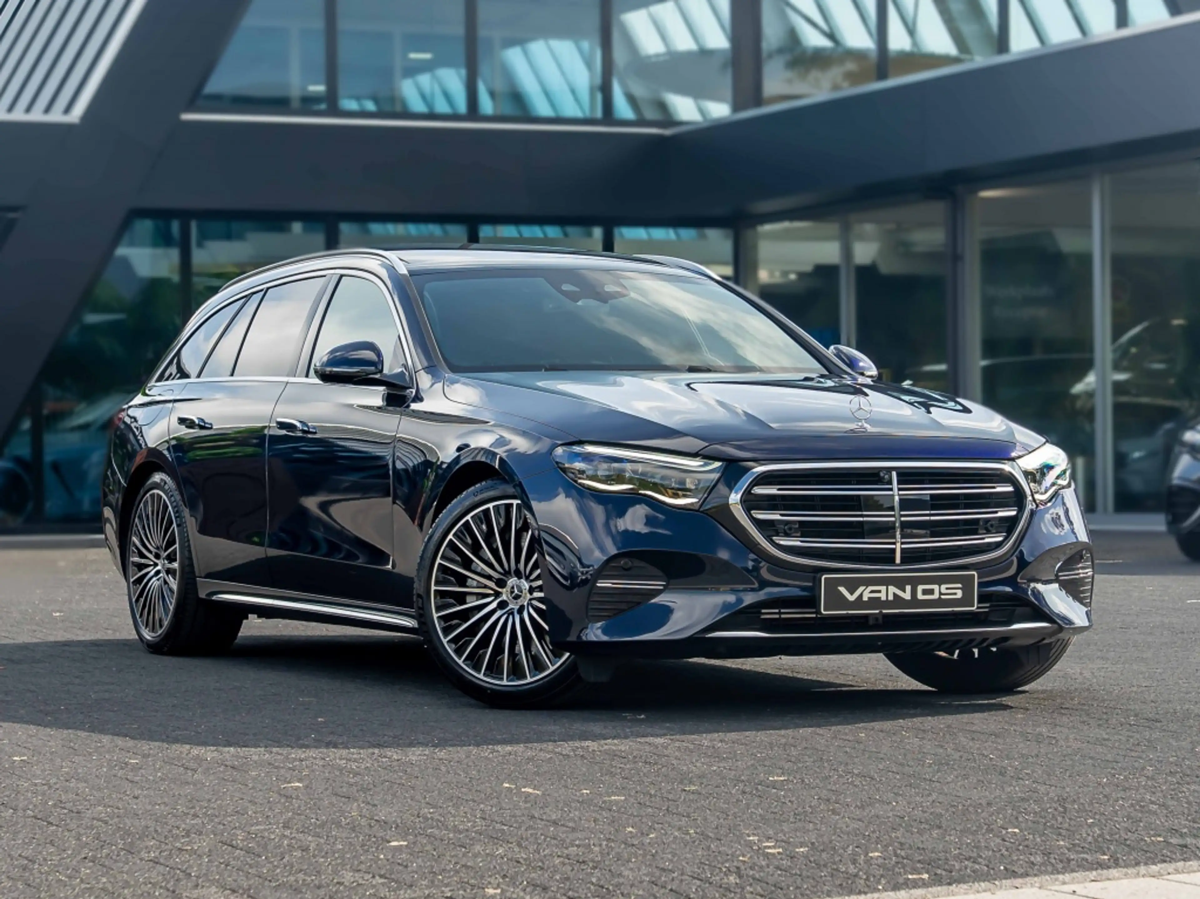 Mercedes-Benz E 300 Estate E e Exclusive Premium (214.254) — photo 5