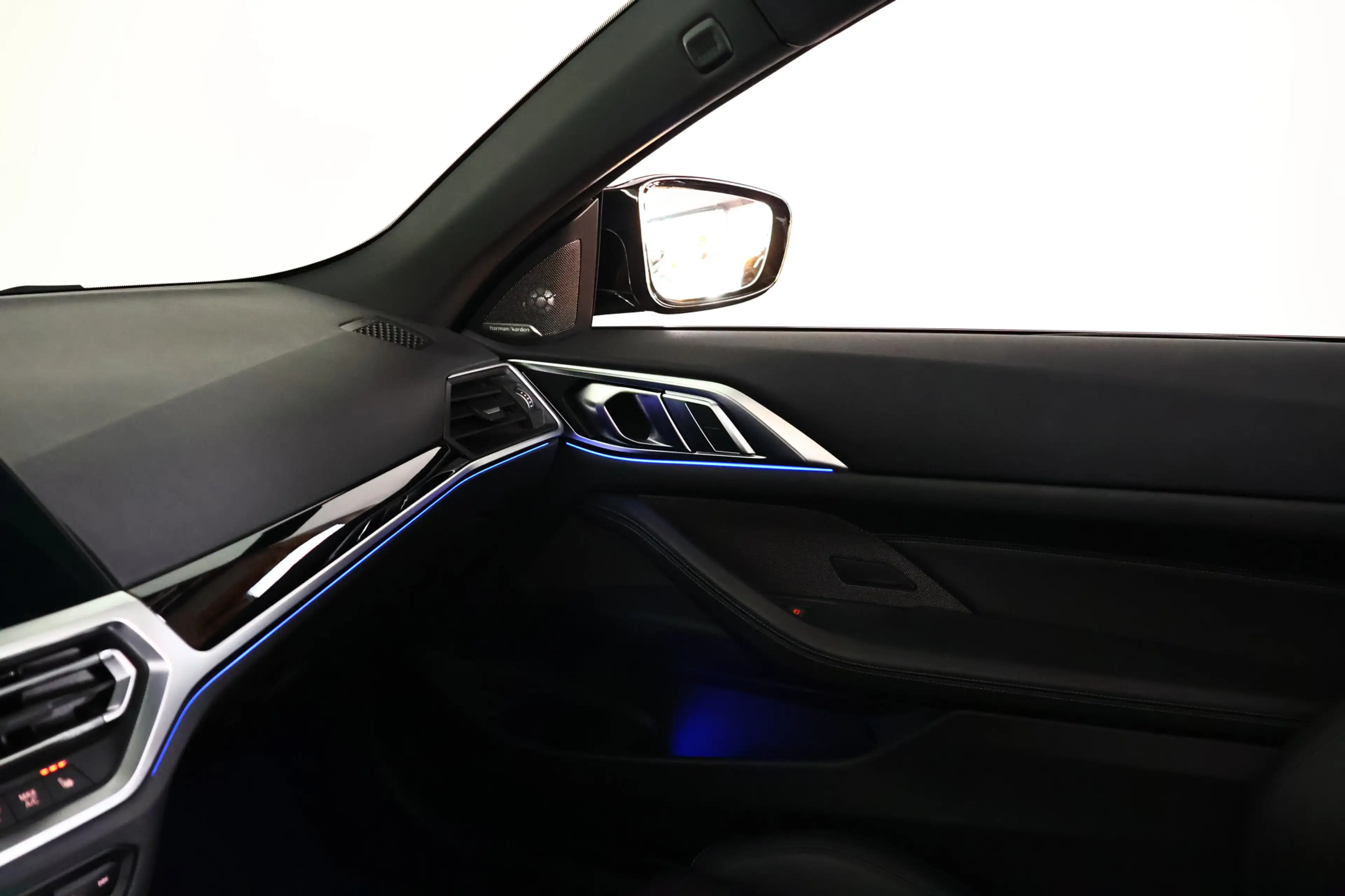 BMW M4 4-serie Cabrio xDrive Competition 510 pK Leder / N — photo 32