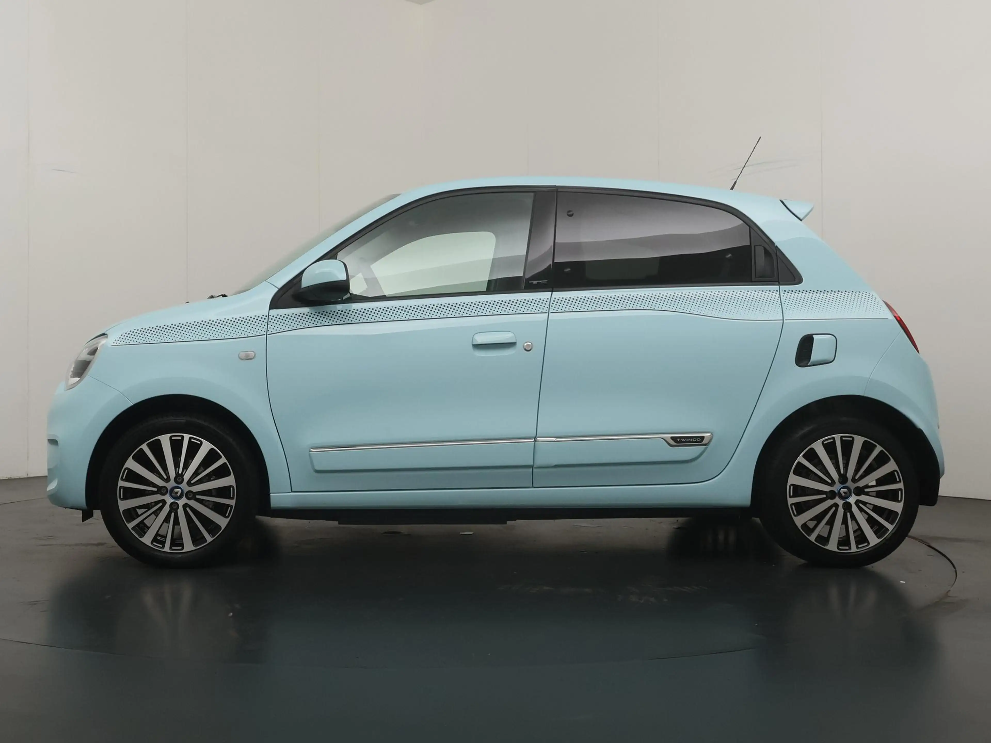 Renault Twingo Z.E. R80 Intens | Parkeercamera | Stoelverw. | Nav — photo 2