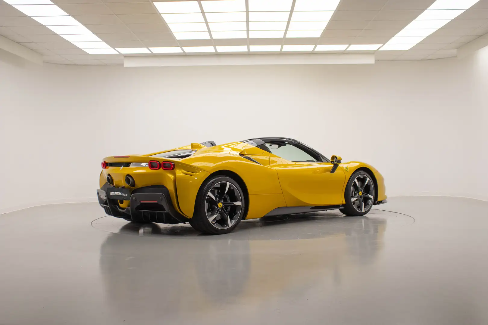Ferrari SF90 Spider Spider Giallo - 2
