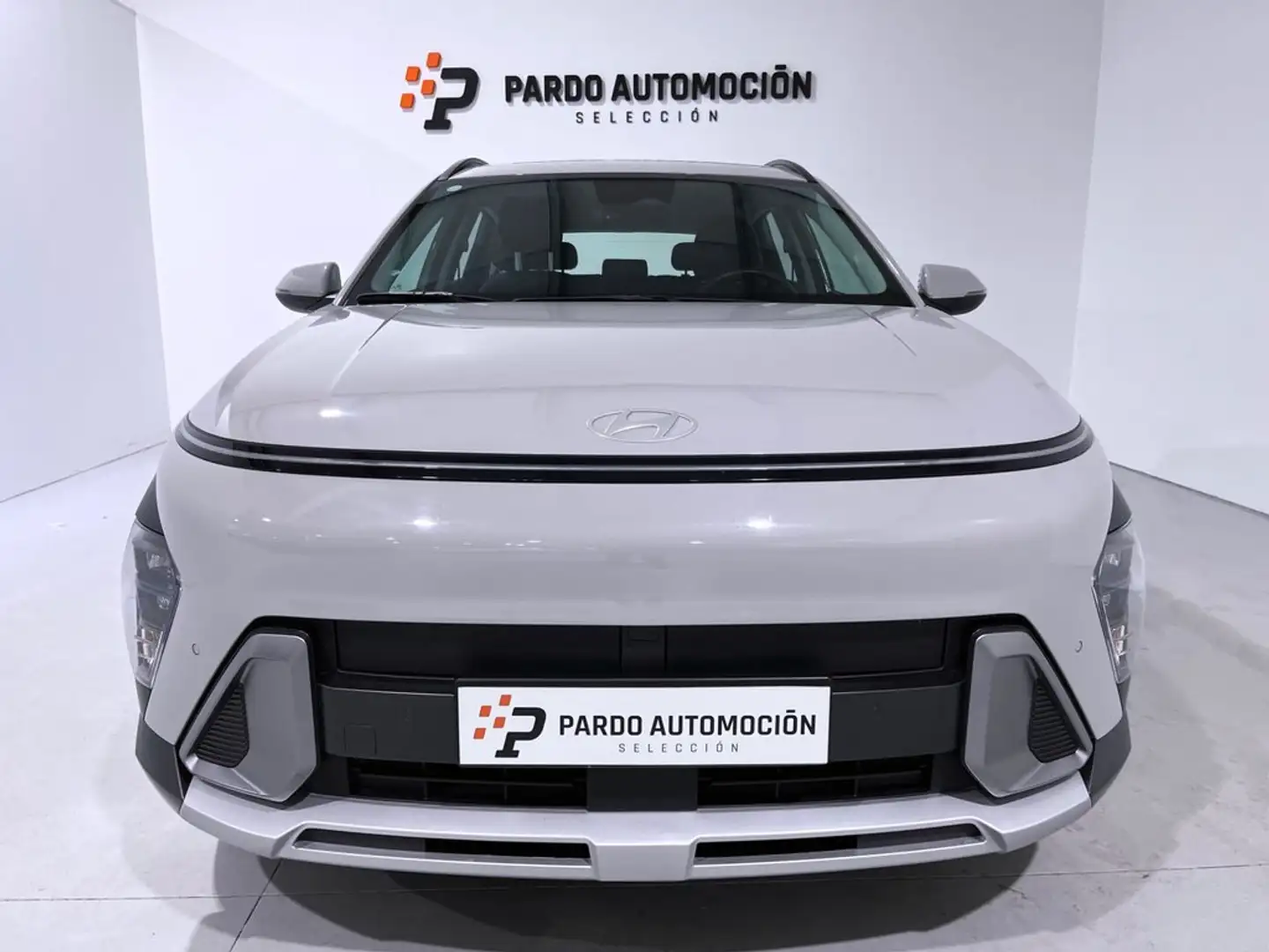 Hyundai KONA HEV 1.6GDI 138CV DT XLS Gris - 2