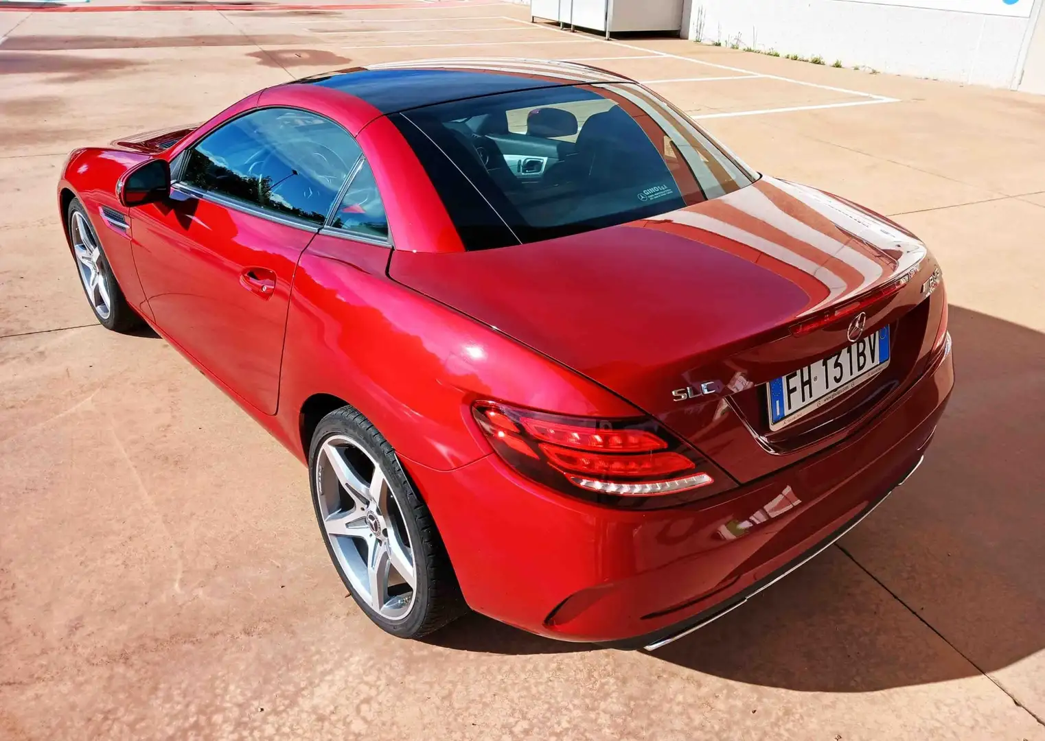 Mercedes-Benz SLC 180 SLC - R172 2016 AMG Line Rood - 2
