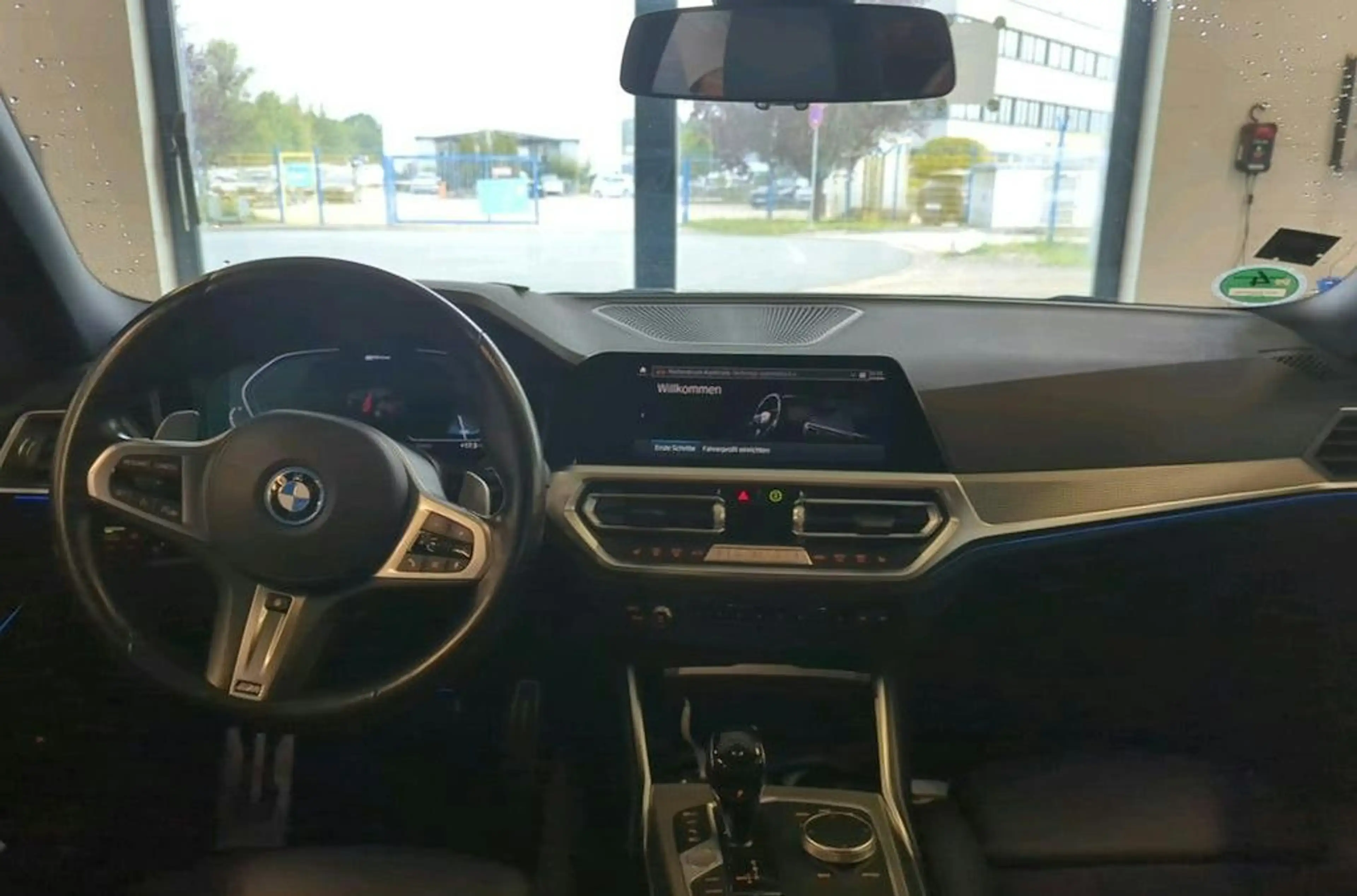 BMW 330 e Limo M Sport ACC 360° Kamera — photo 9