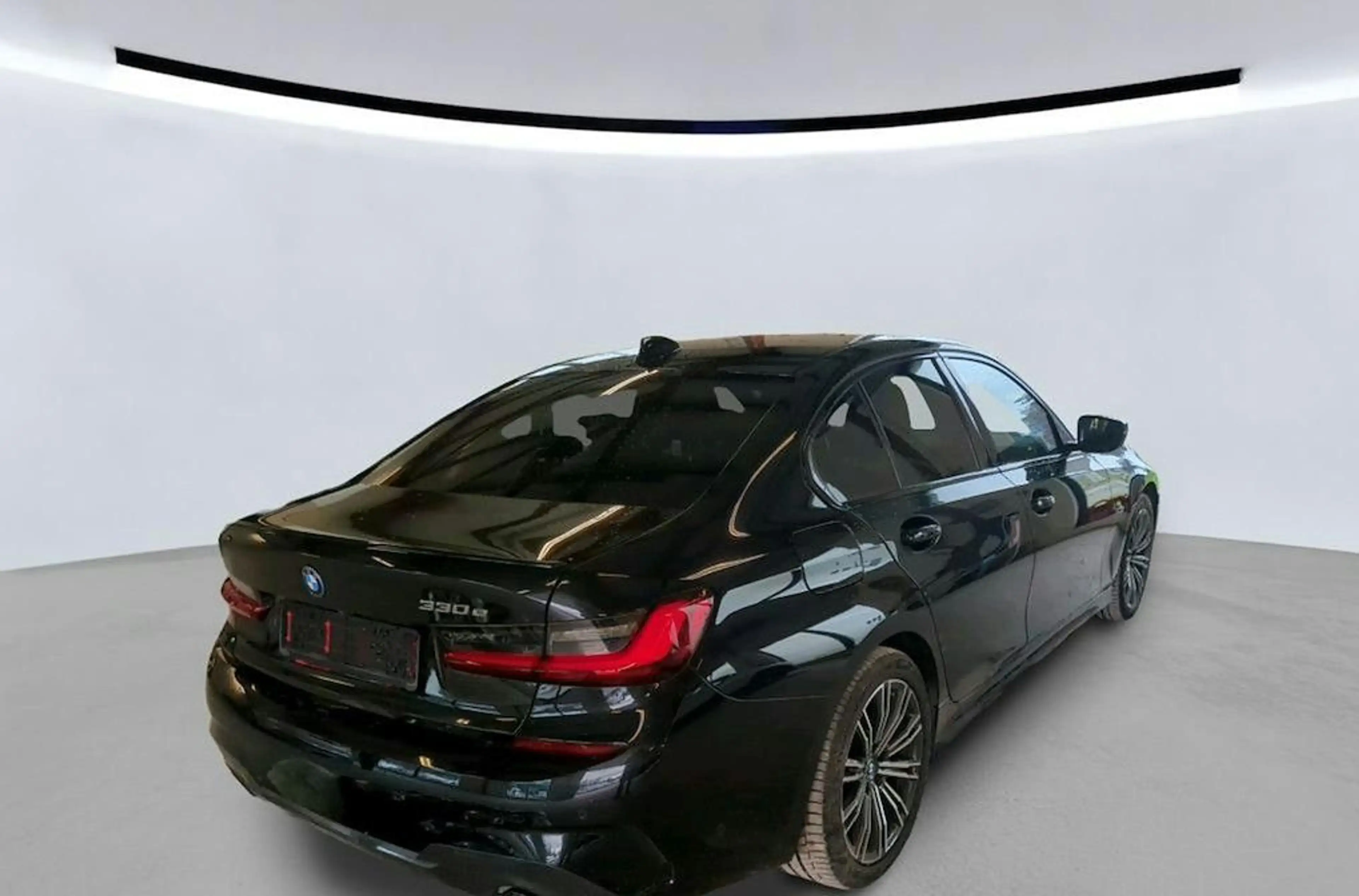 BMW 330 e Limo M Sport ACC 360° Kamera — photo 3