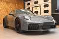 Porsche Targa NUOVA 992.2 GTS 4 541CV SOLLEVATORE CERCHI 21 CHRONO PLUS TELECAMERA 360° SEDILI RISCALD VENTILATI RADAR STRAFULL NUOVA!! Grau - thumbnail 2
