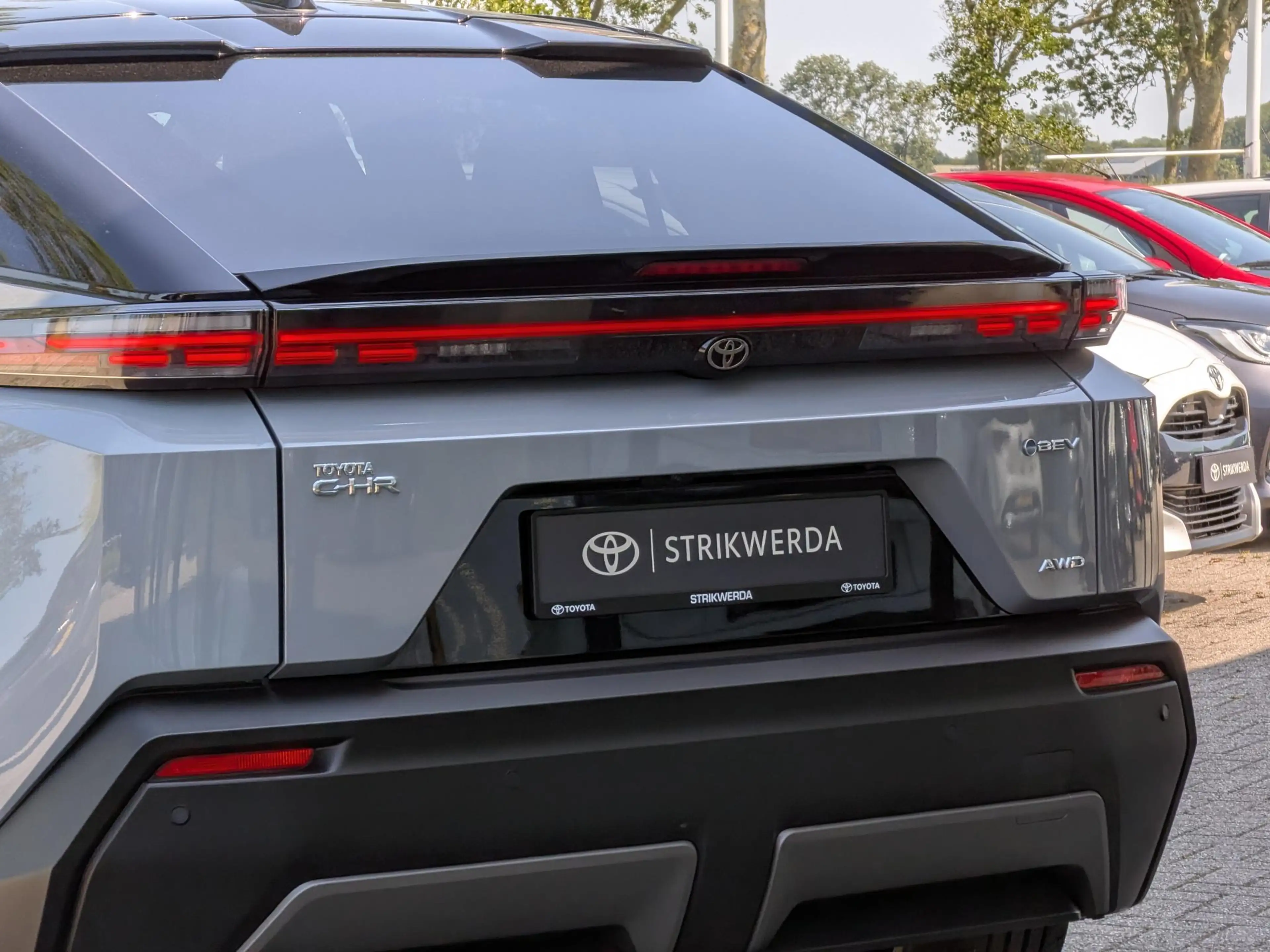 Toyota C-HR+ Executive AWD 77 kWh Nieuw op voorraad | JBL | Pan — photo 13