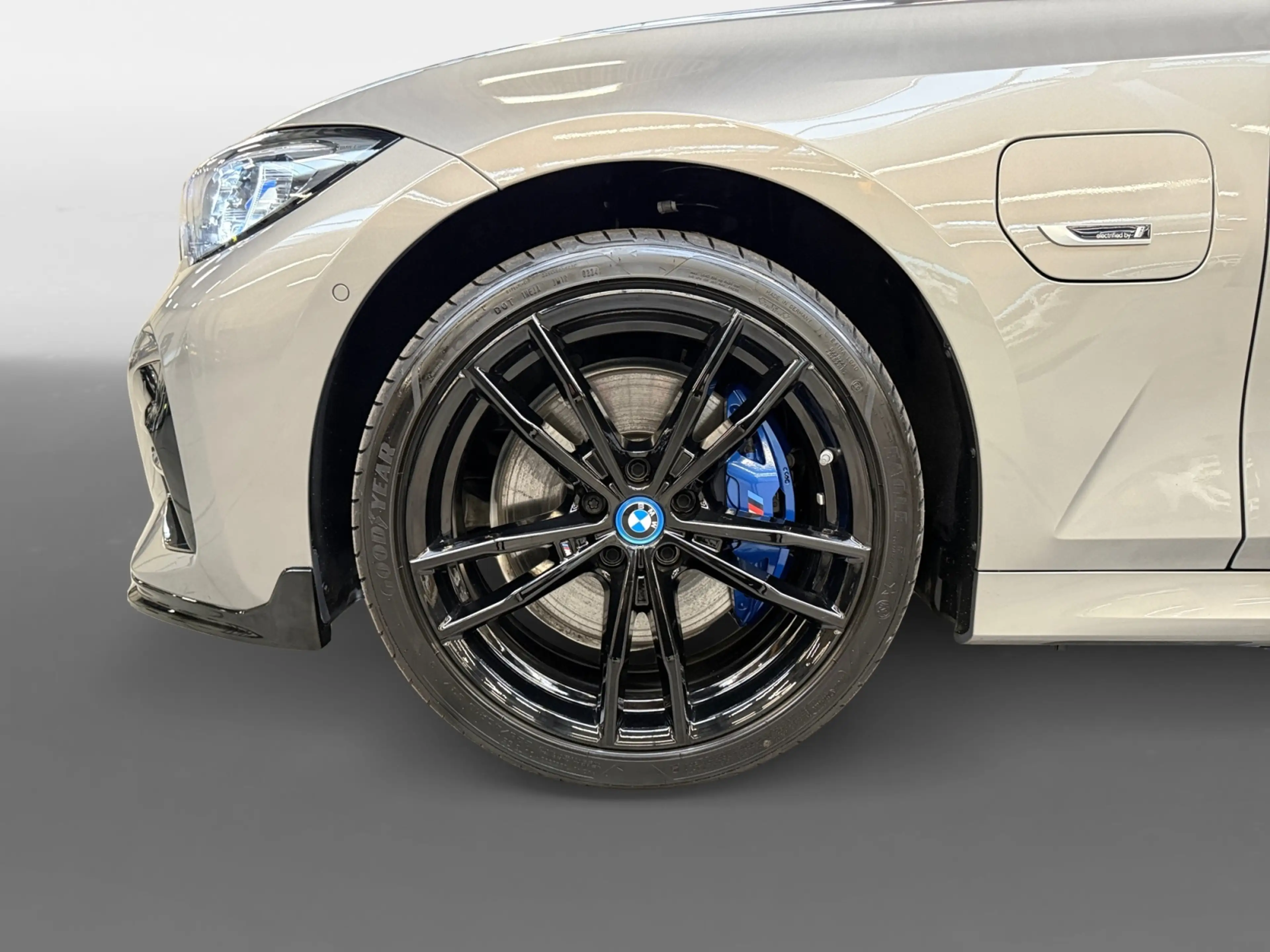 BMW 330 3-serie 330e High Executive I M-Sport I Schuifdak — photo 14