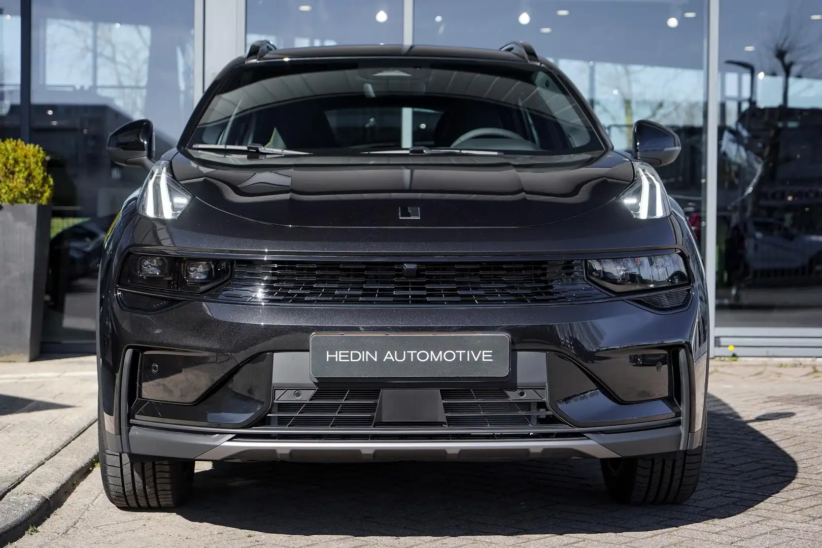 Lynk & Co 01 1.5 Core Apple CarPlay/Android Auto | Stoelverwarm Schwarz - 2