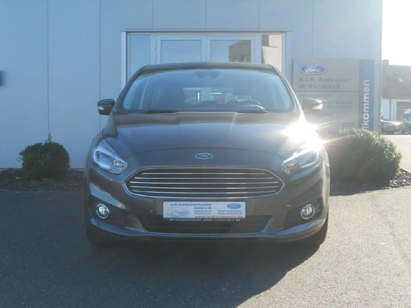 Ford S-Max Titanium Schwarz - 2