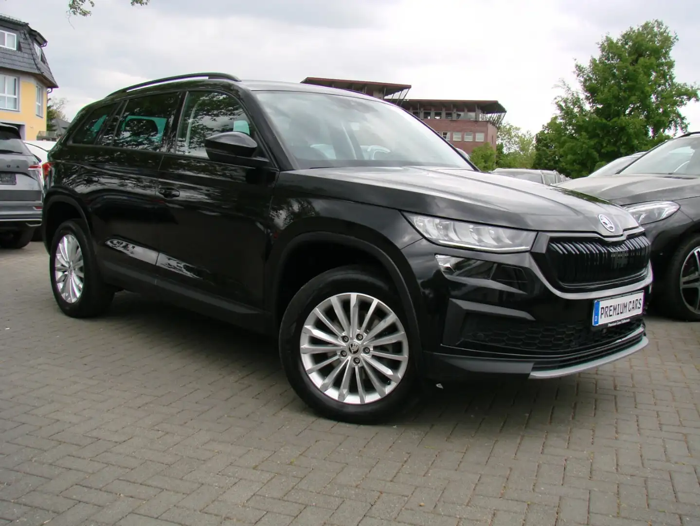 Skoda Kodiaq 2.0TDi Ambition ACC Navi Kamera PDC Noir - 1