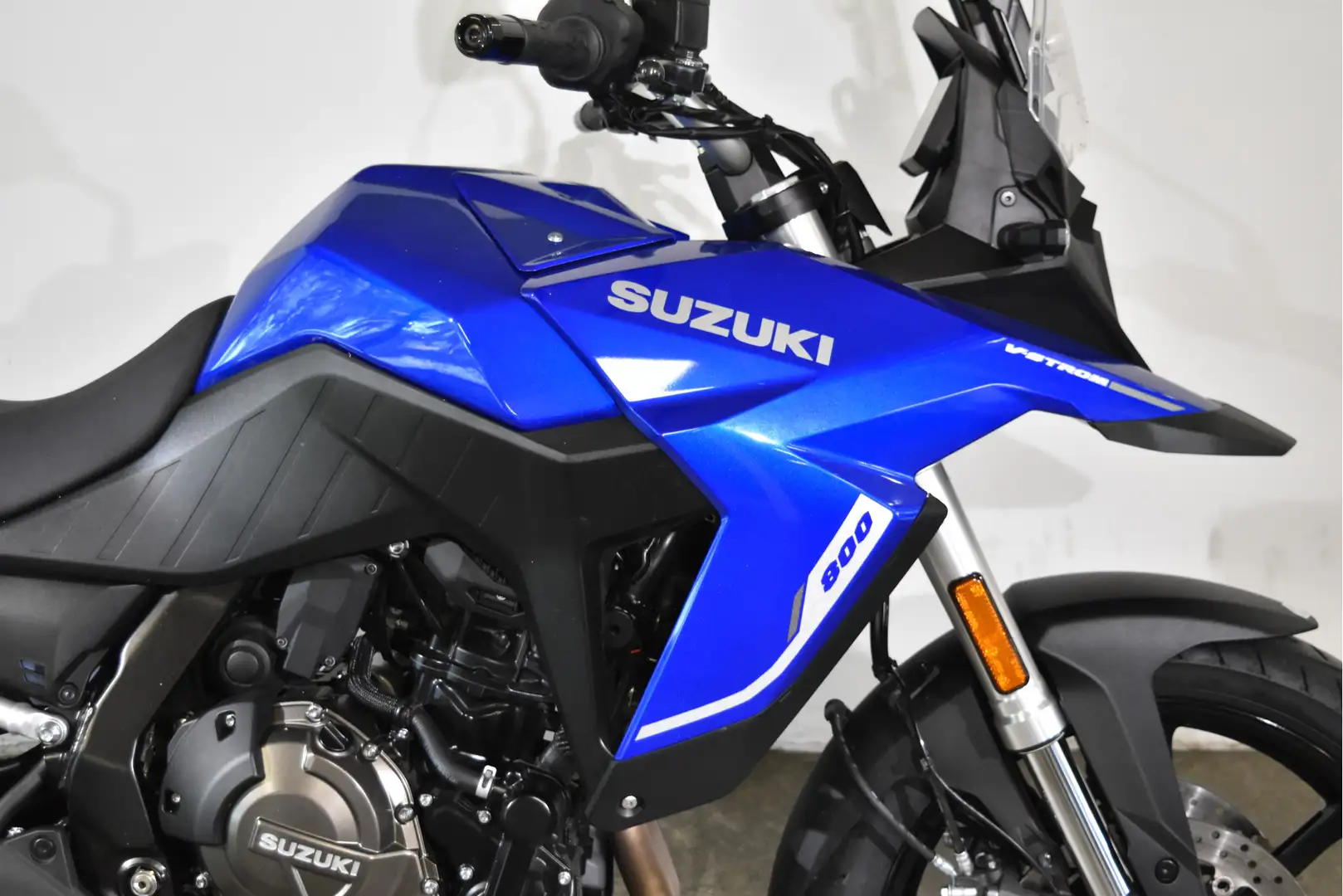 Suzuki V-Strom 800 Mavi - 2