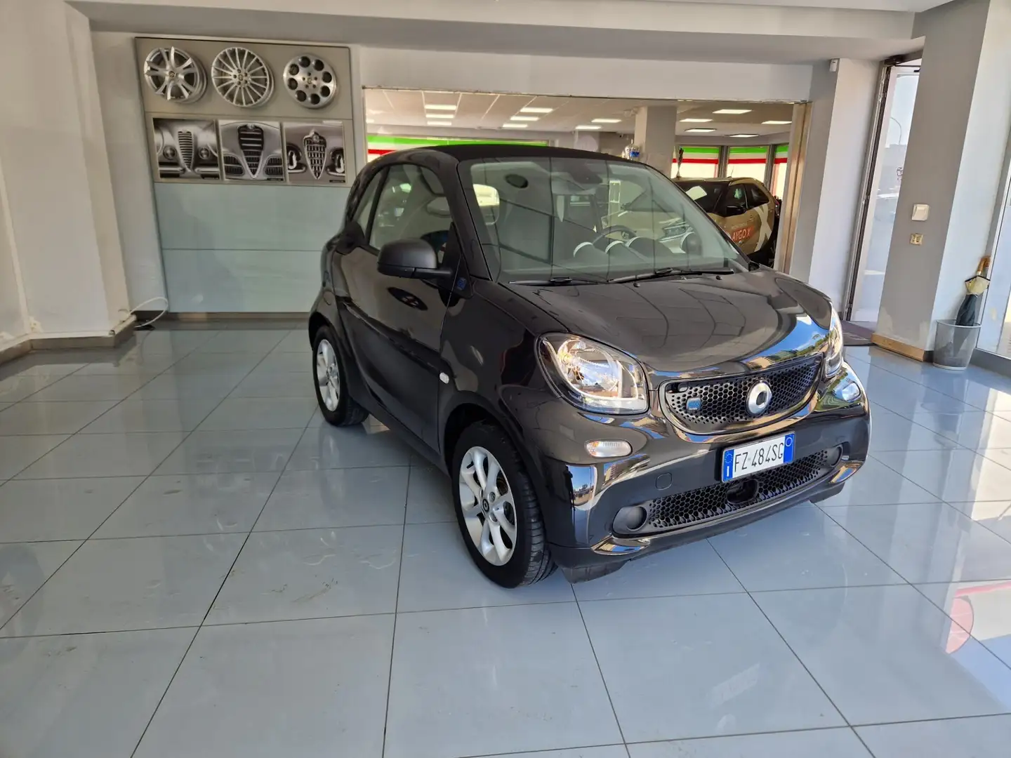 smart forTwo EQ Youngster Nero - 2