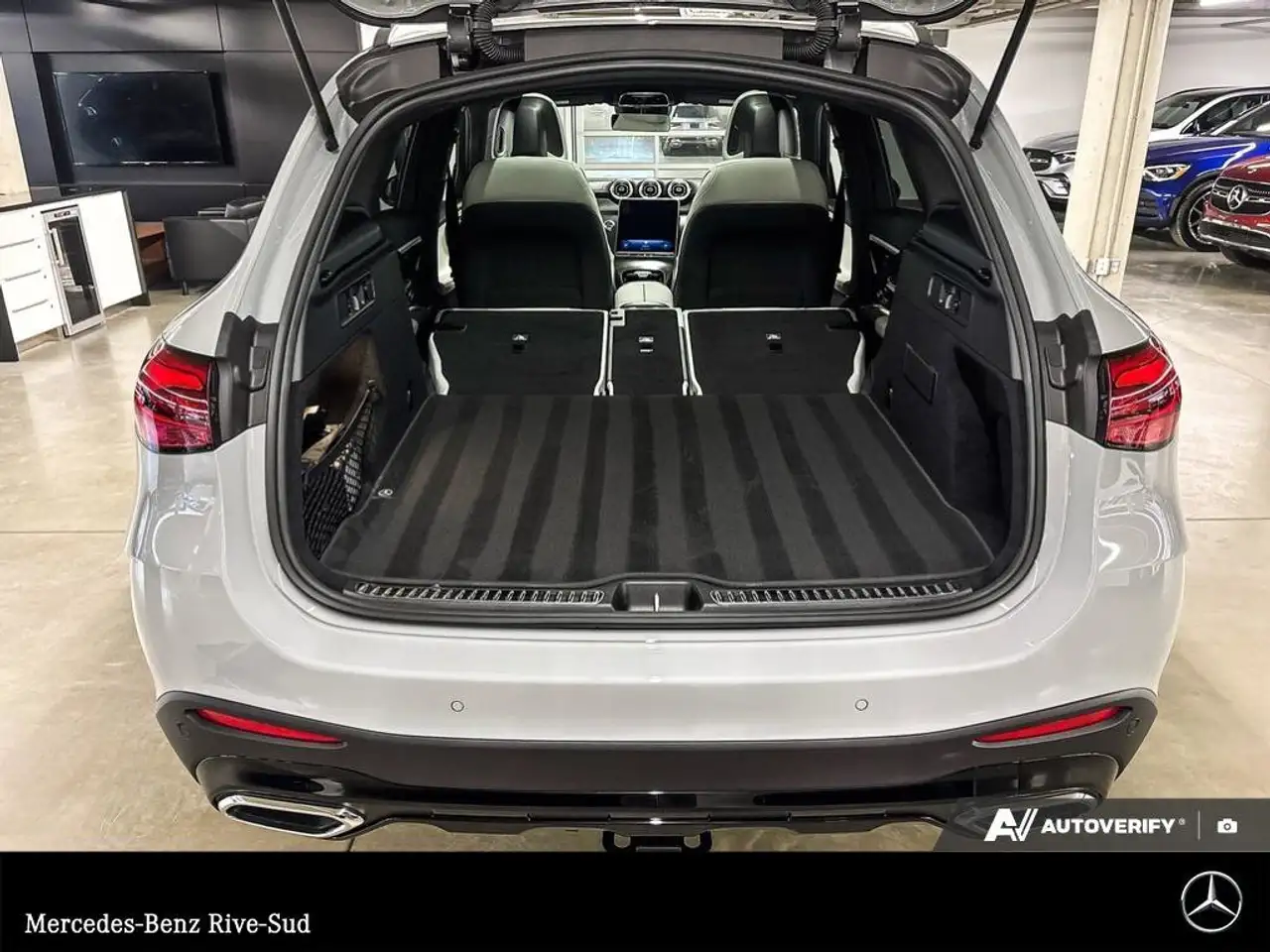 Mercedes-Benz GLC снимка Mercedes-Benz GLC