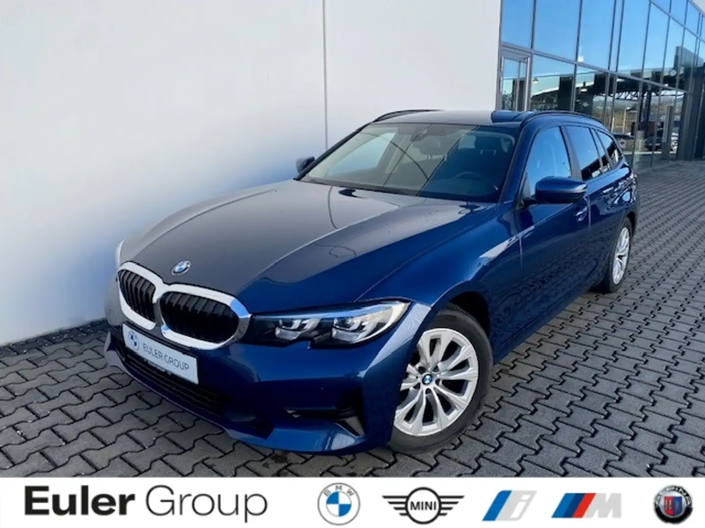 BMW 318 d Touring LiveCockProf DrivAss PDC SHZ DAB Blauw - 1