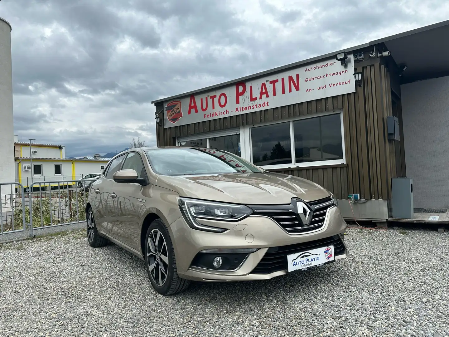 Renault Megane Mégane Bose Energy TCe 130 Beige - 1