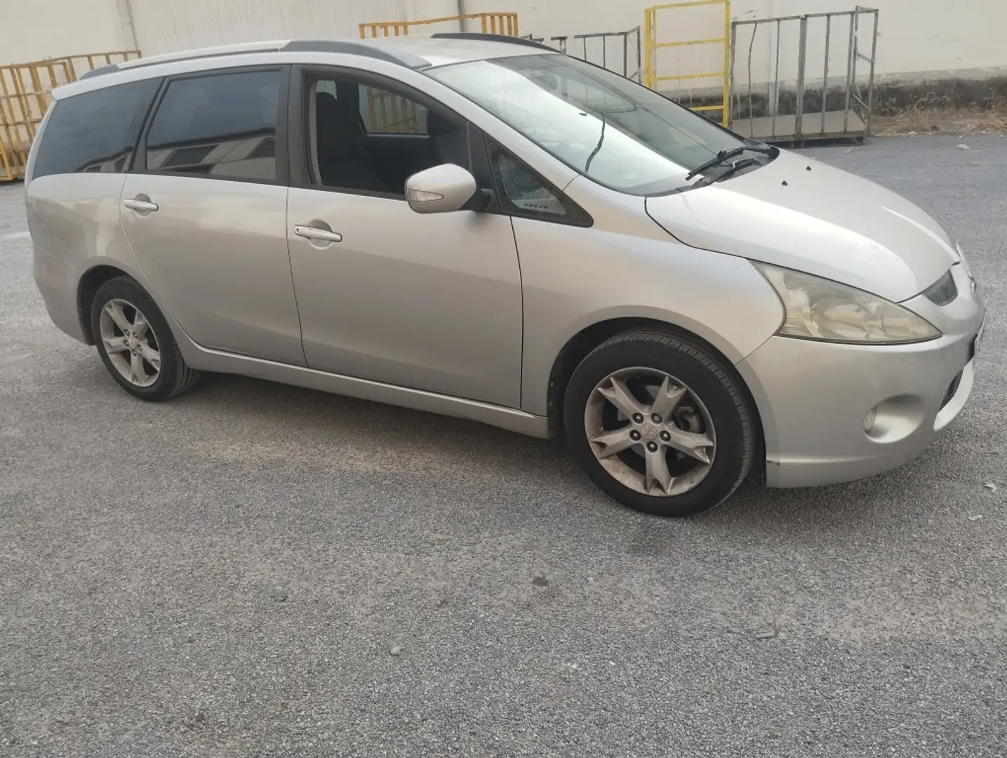 Mitsubishi Grandis 2.0DI-D Intense Plus Beige - 2