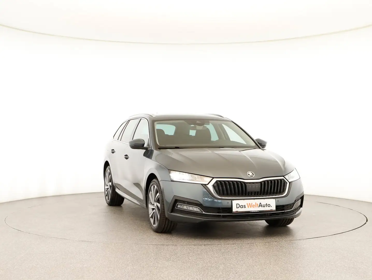 Skoda Octavia Style iV DSG Grau - 2