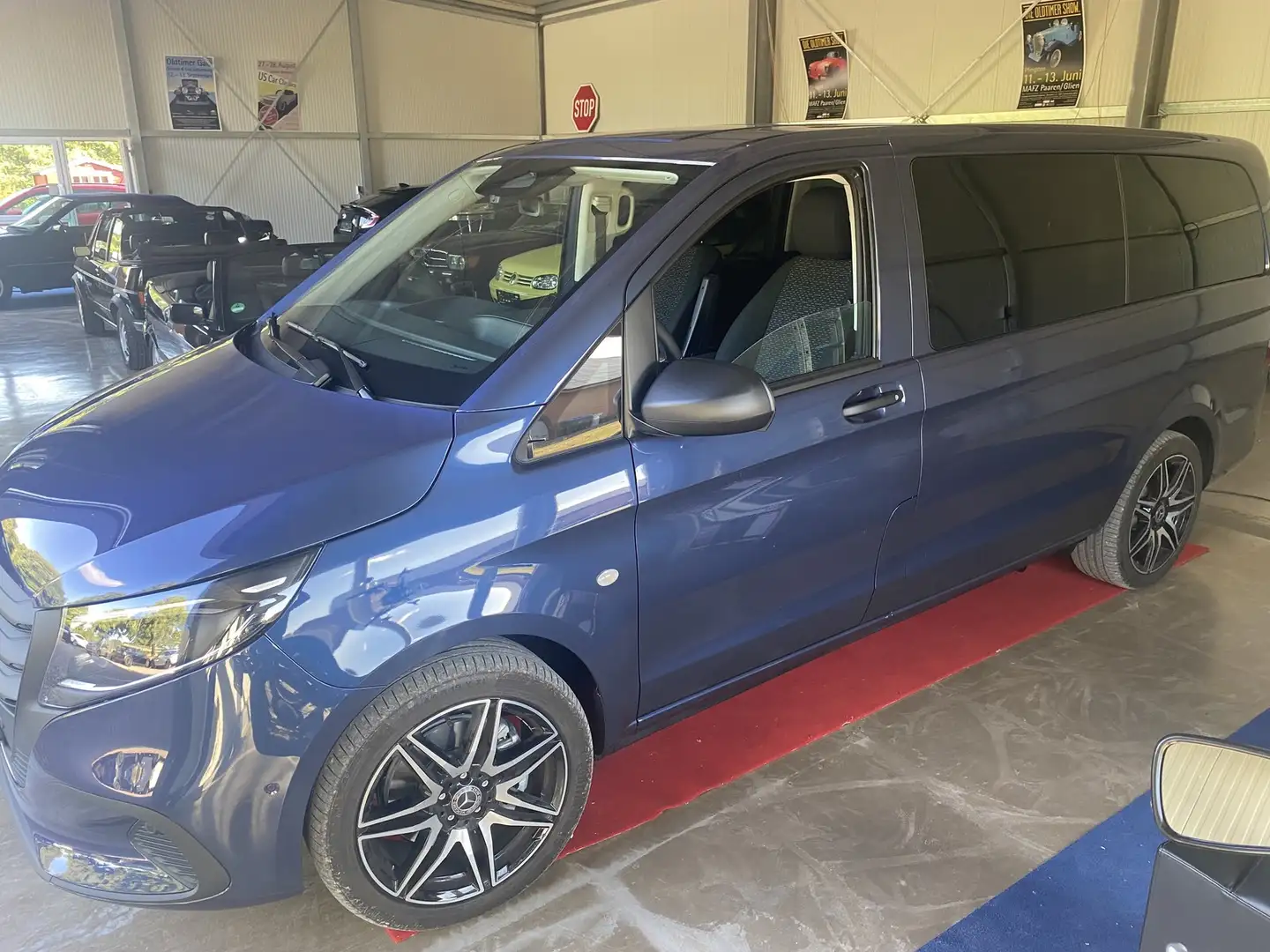 Mercedes-Benz Vito Tourer 119 CDI 4x4 PRO lang LED AHK Standheizung Blau - 2