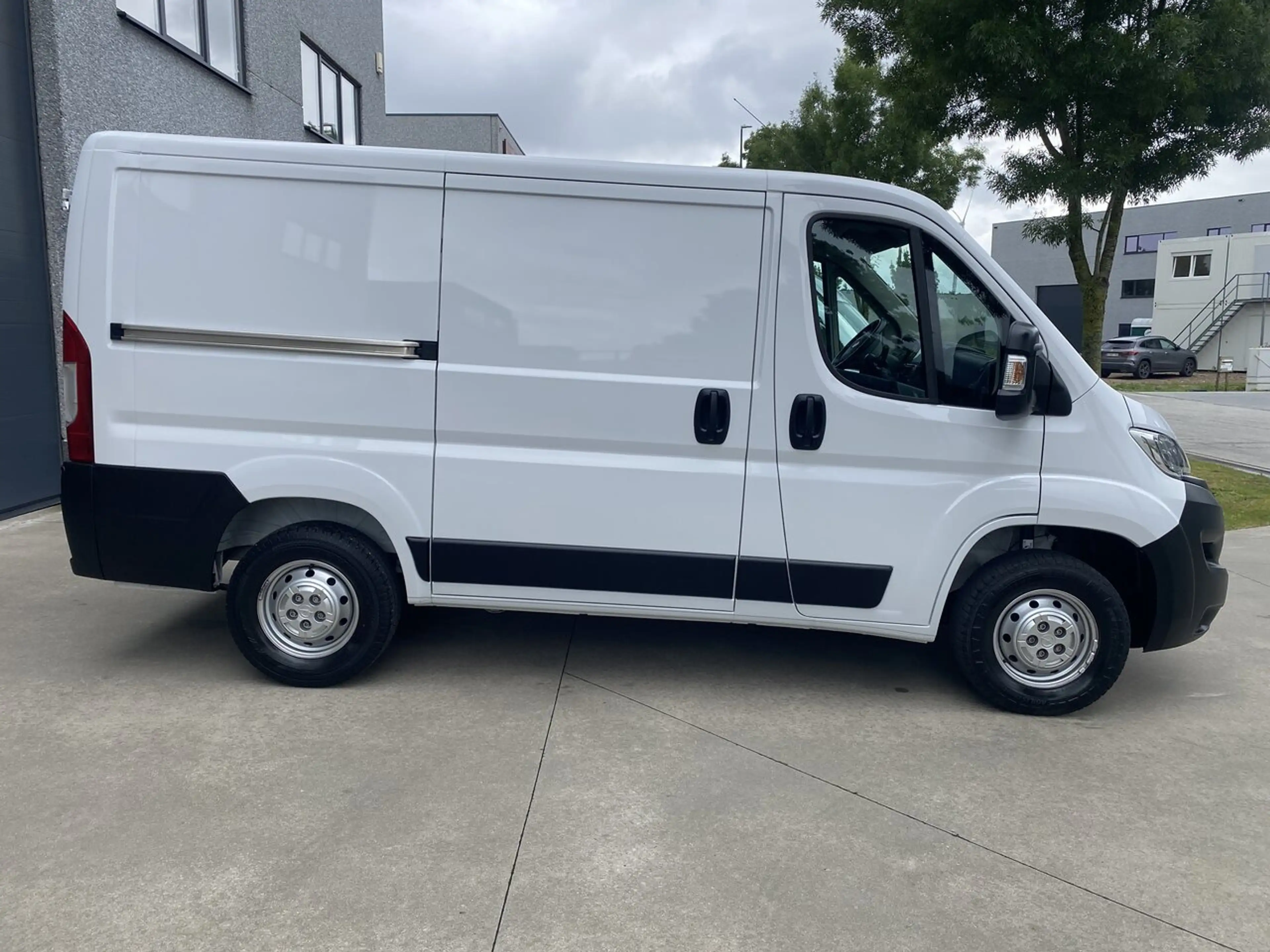Opel Movano L1-140pk-mtm 3,5 ton-19700€+BTW — photo 4