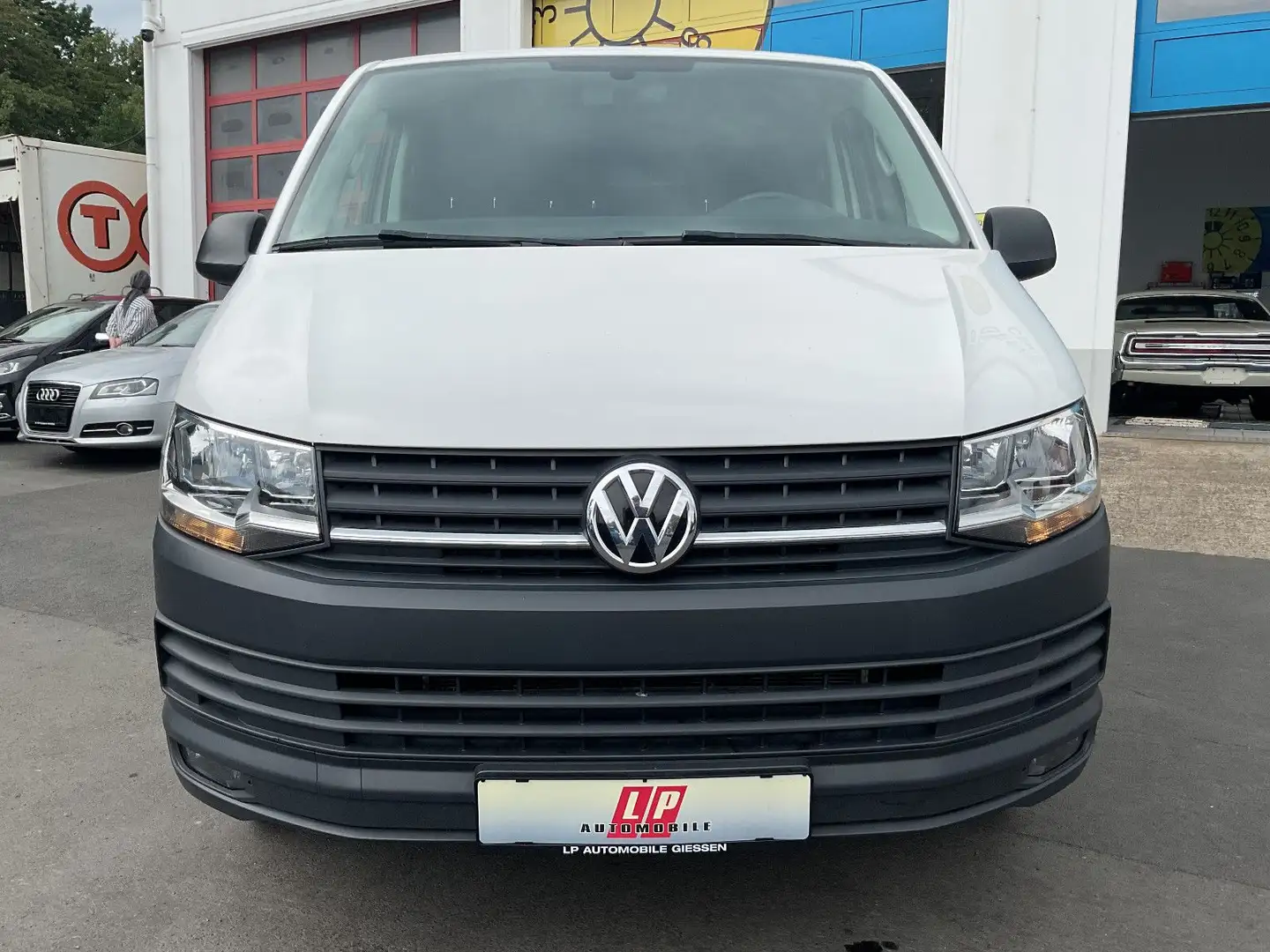 Volkswagen T6 Transporter 2.0 TDI 150 PS Klima Tempomat PDC Weiß - 2