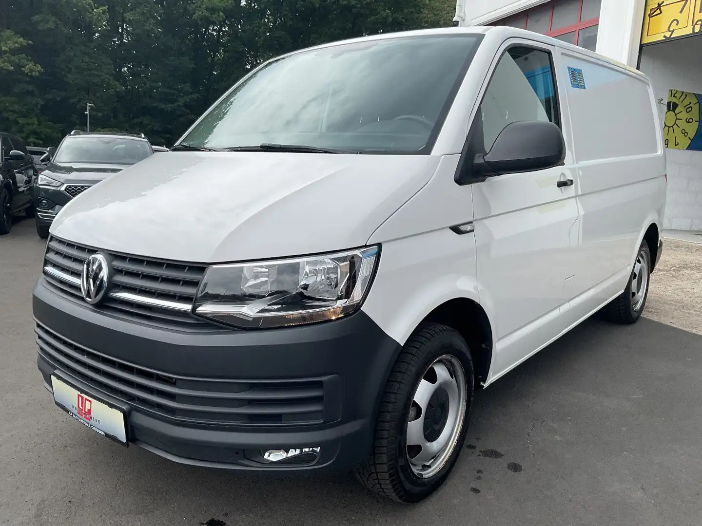 Volkswagen T6 Transporter 2.0 TDI 150 PS Klima Tempomat PDC Weiß - 1