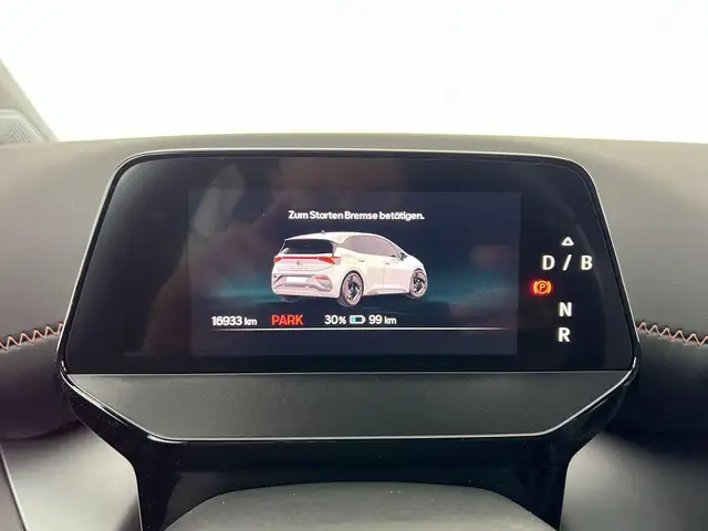 Cupra Born view 17