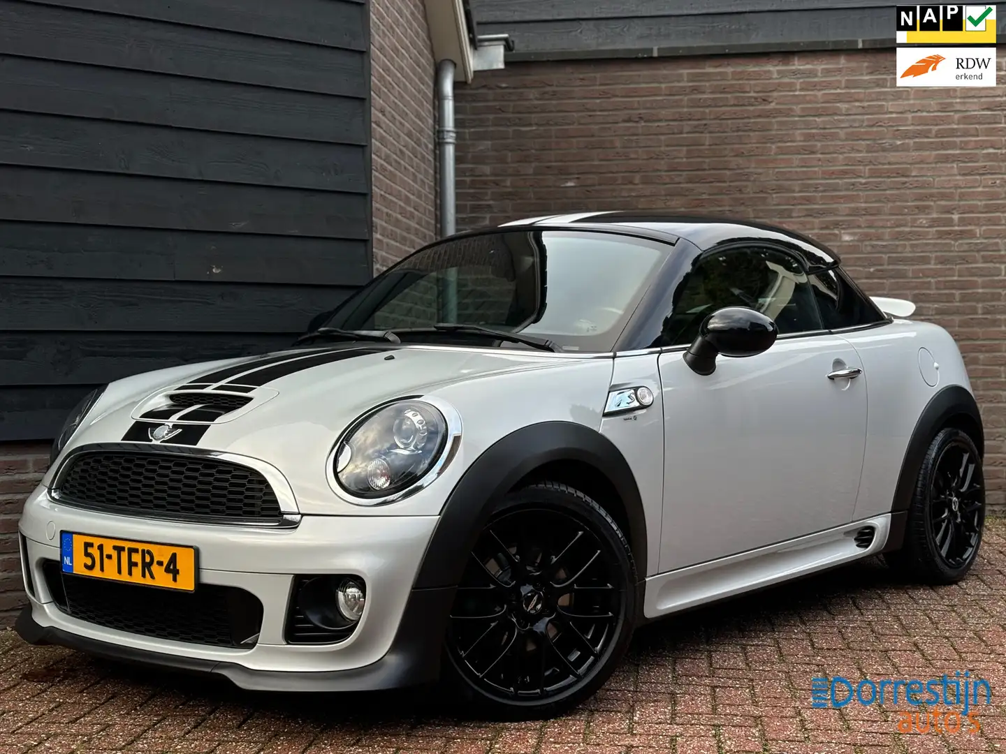 MINI Cooper S Coupe 1.6 John Cooper Works | Bi-Xenon | PDC | Navi | Sp Wit - 1