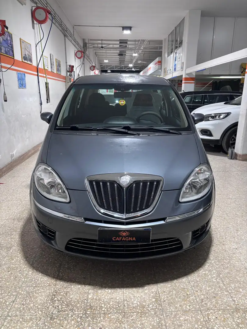 Lancia MUSA Musa 1.3 mjt Platino 90cv Grau - 1