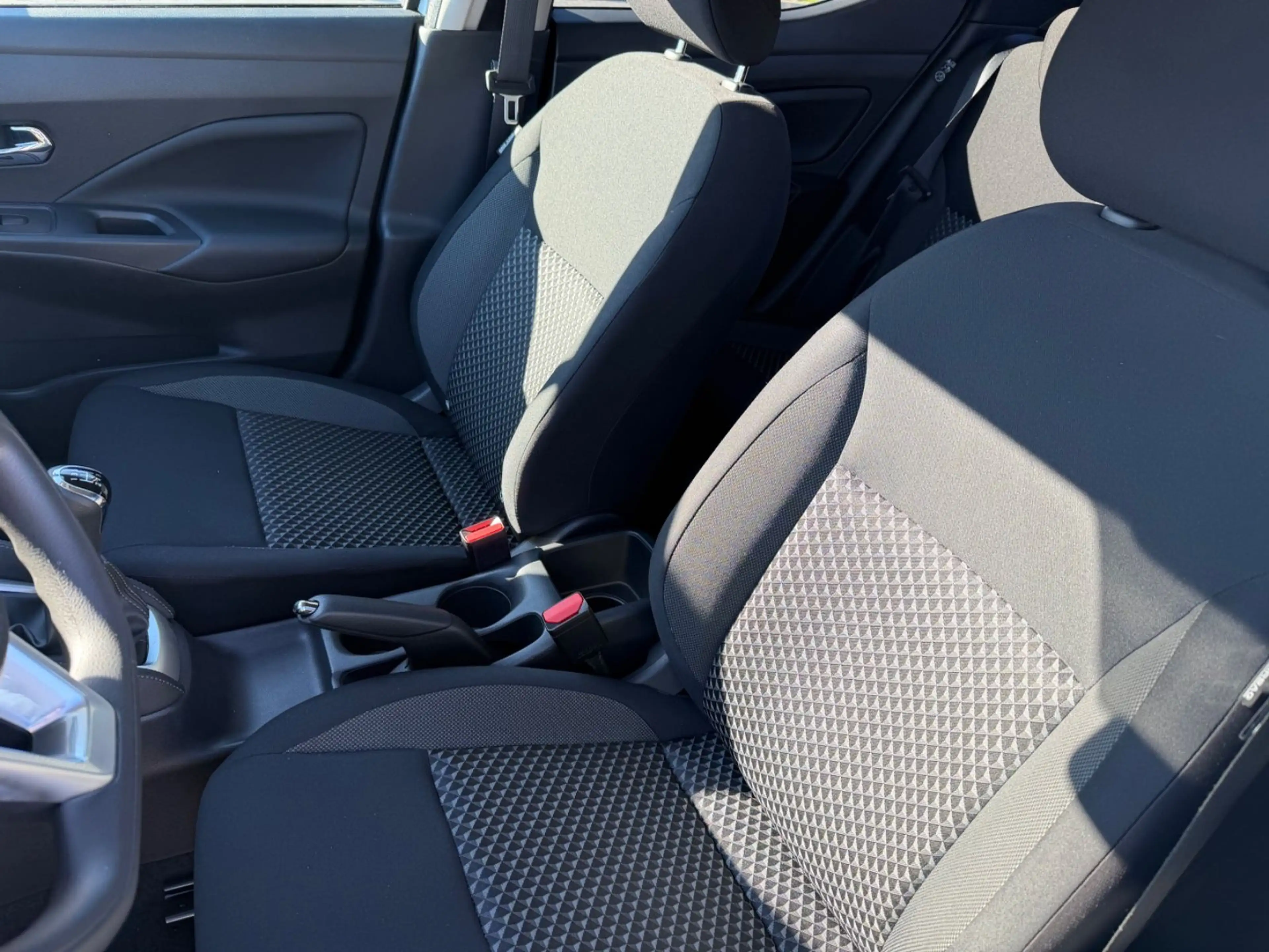 Nissan Micra N-Way Klima Navi TÜV +Service neu ! — photo 8