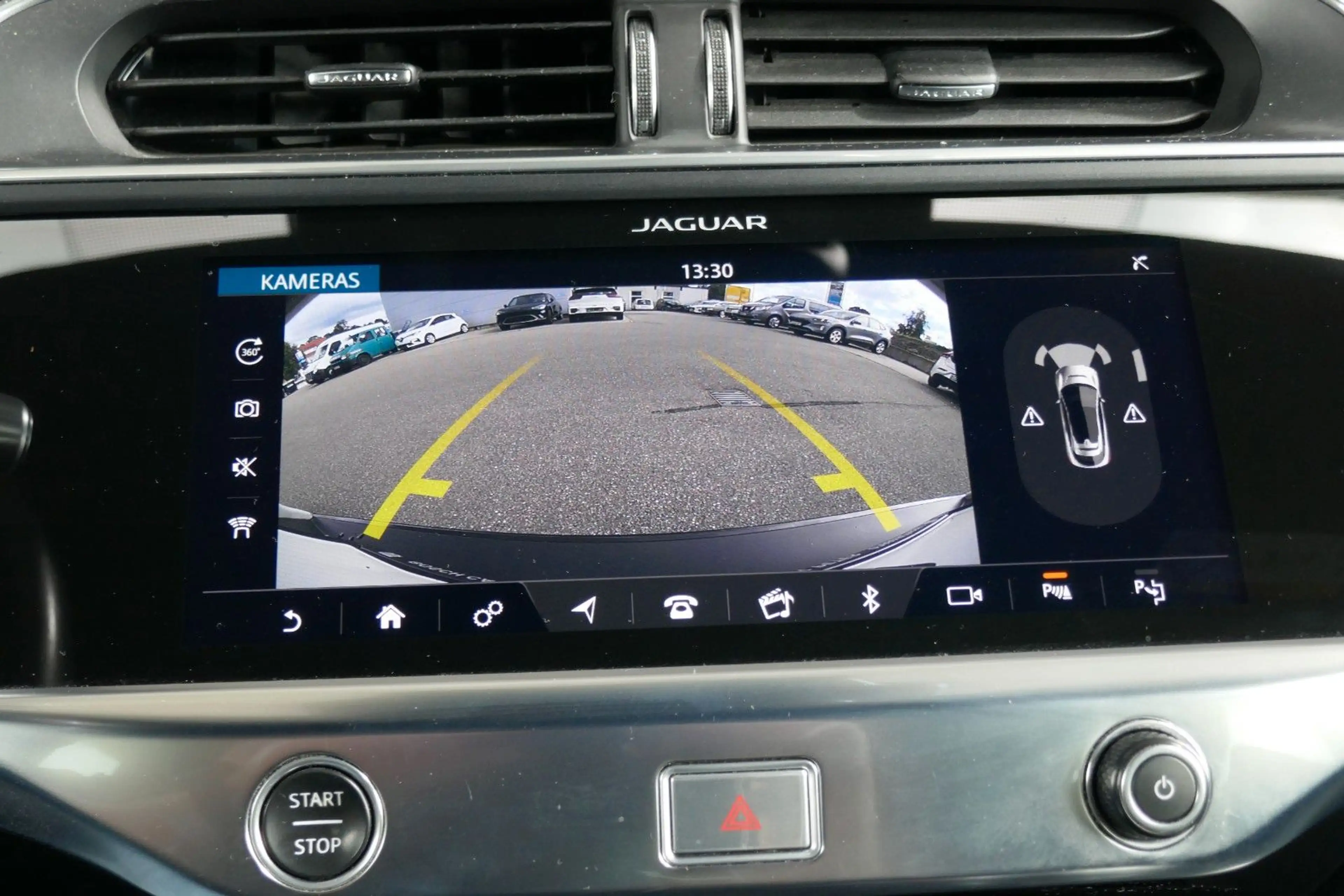 Jaguar I-Pace EV400 AWD S HEAD UP STANDHZ NAVI KAMERA — photo 14