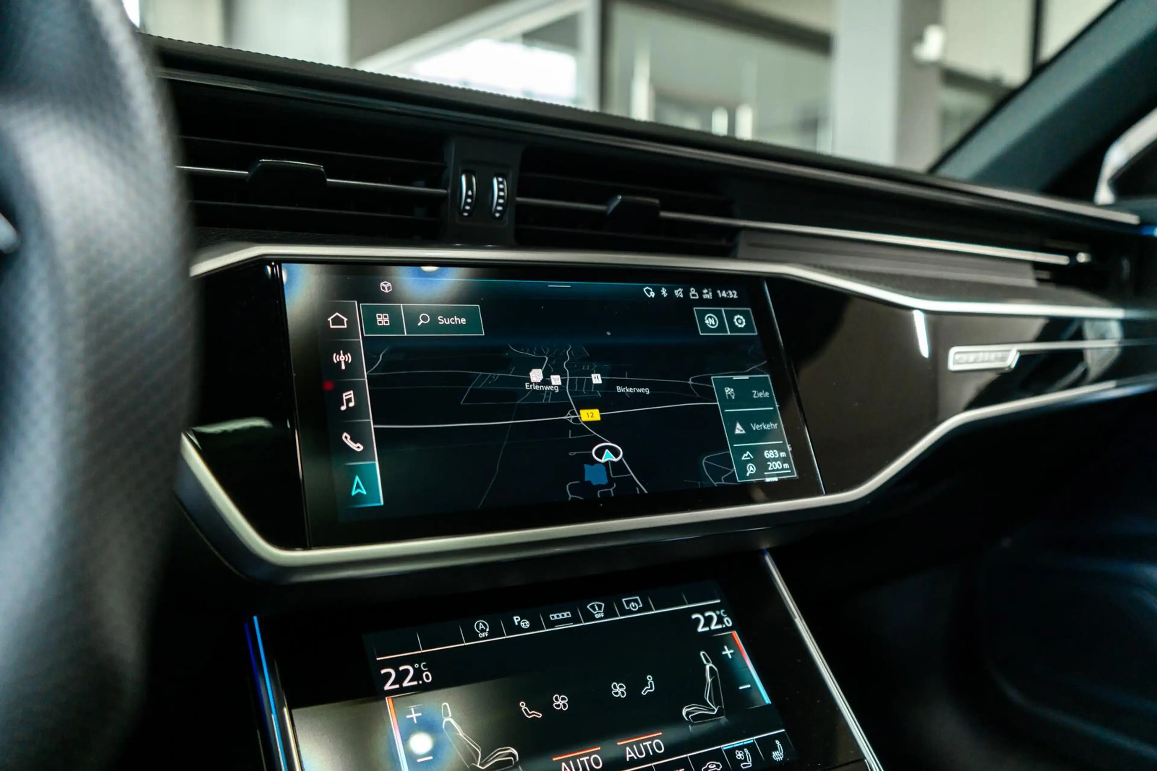 Audi RS6 4.0 TFSI quattro B&O HUD PANO KERAMIK KW BTM — photo 23