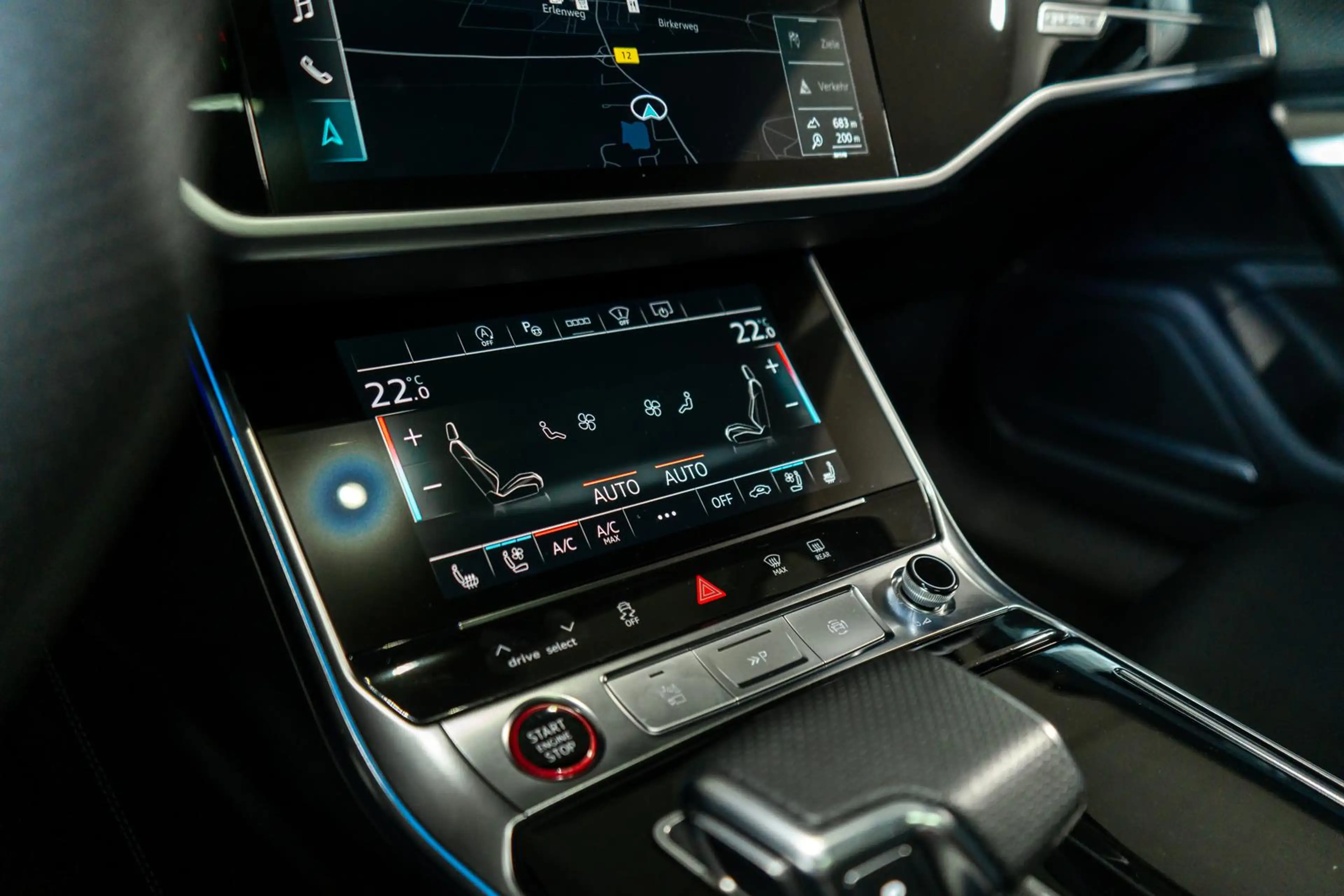 Audi RS6 4.0 TFSI quattro B&O HUD PANO KERAMIK KW BTM — photo 24