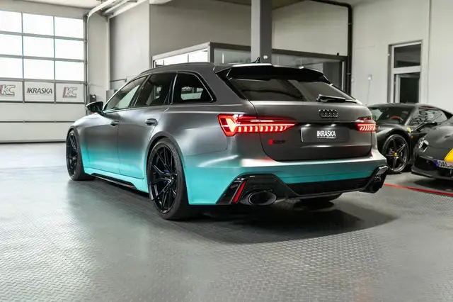 Audi RS6 view 13