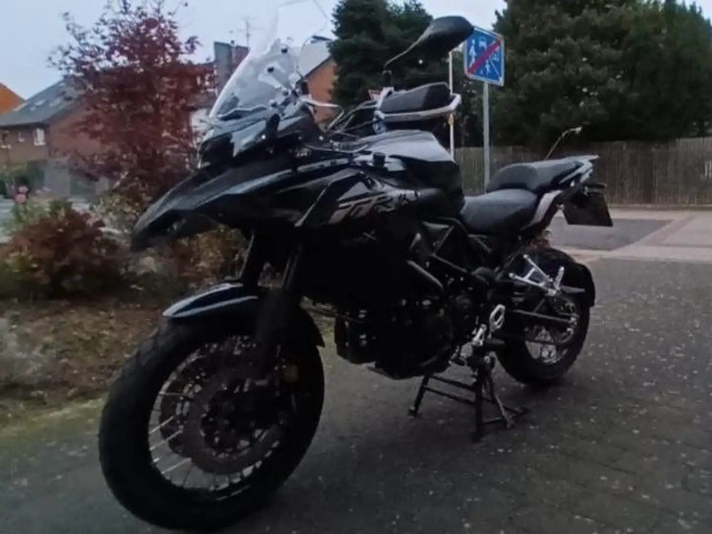 Benelli TRK 502 Kék - 2