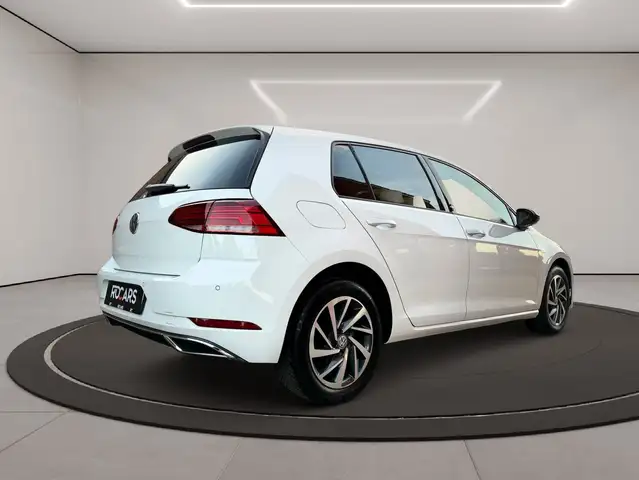 Volkswagen Golf view 7
