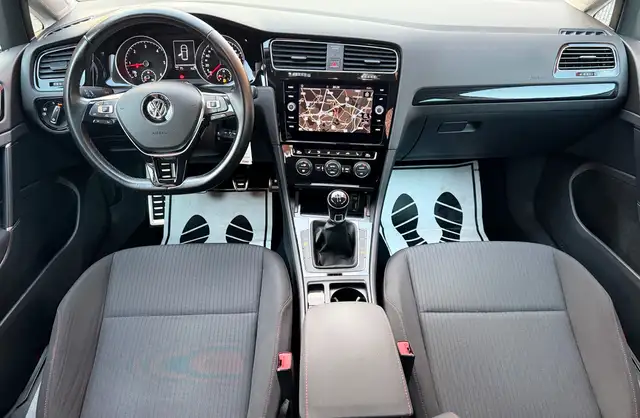 Volkswagen Golf view 15