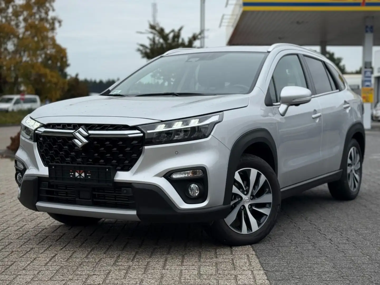 Suzuki SX4 S-Cross 1.4 STYLE PANORAMA 360 CAMERA KEYLESS NAVI HALF LE Stříbrná - 1