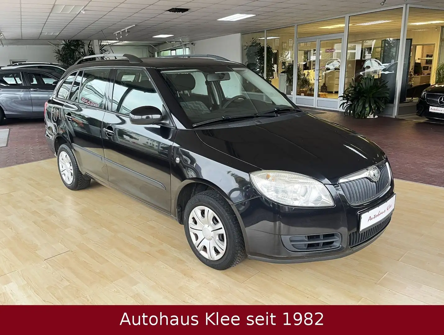 Skoda Fabia Combi 1.4l *Tüv 07/2026*Klima*Scheckheft* Schwarz - 1