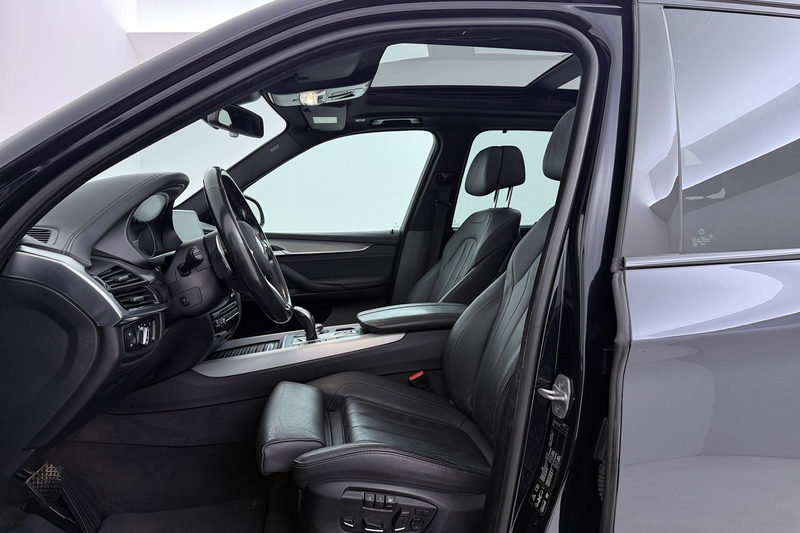 BMW X5 XDrive40d High Executive 7p. | Uitklap Trekhaak | — photo 3