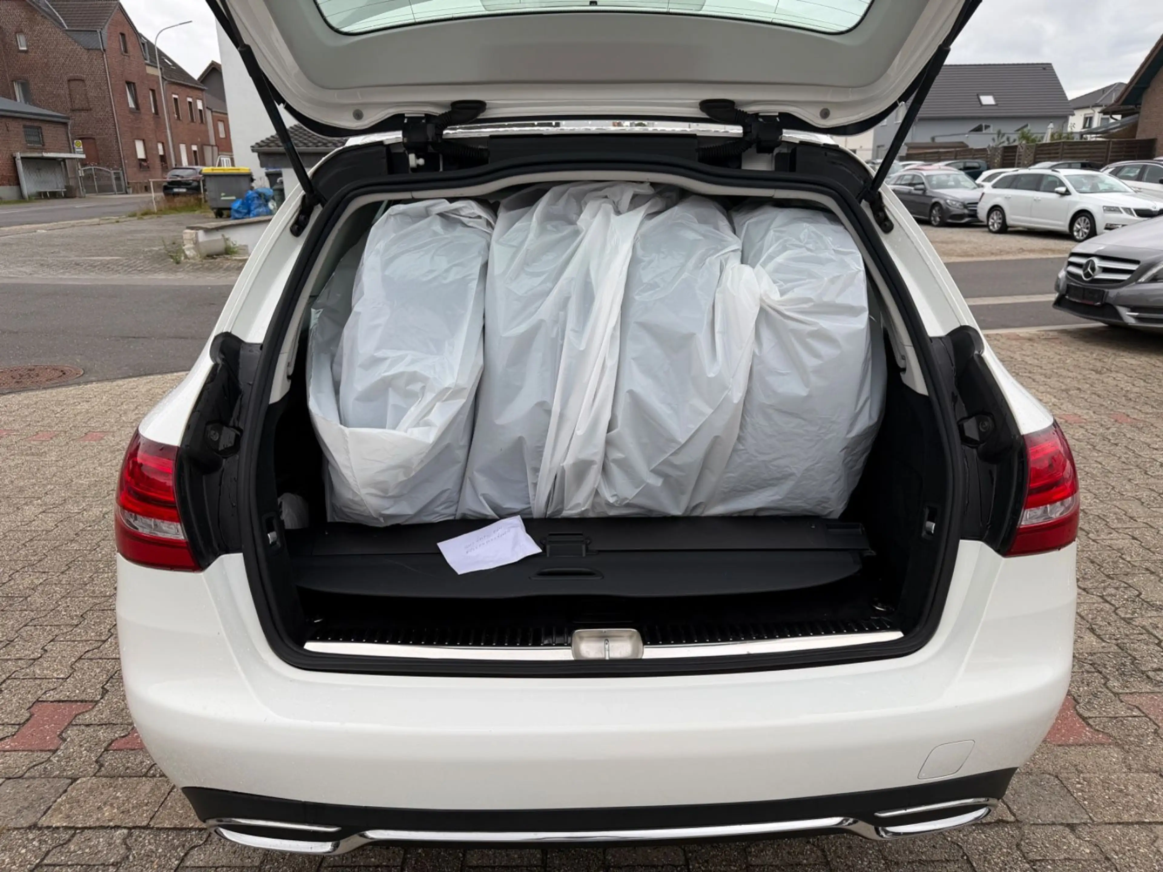 Mercedes-Benz C 250 CGI Navi AnhKpl Kamera 1.HD — photo 12