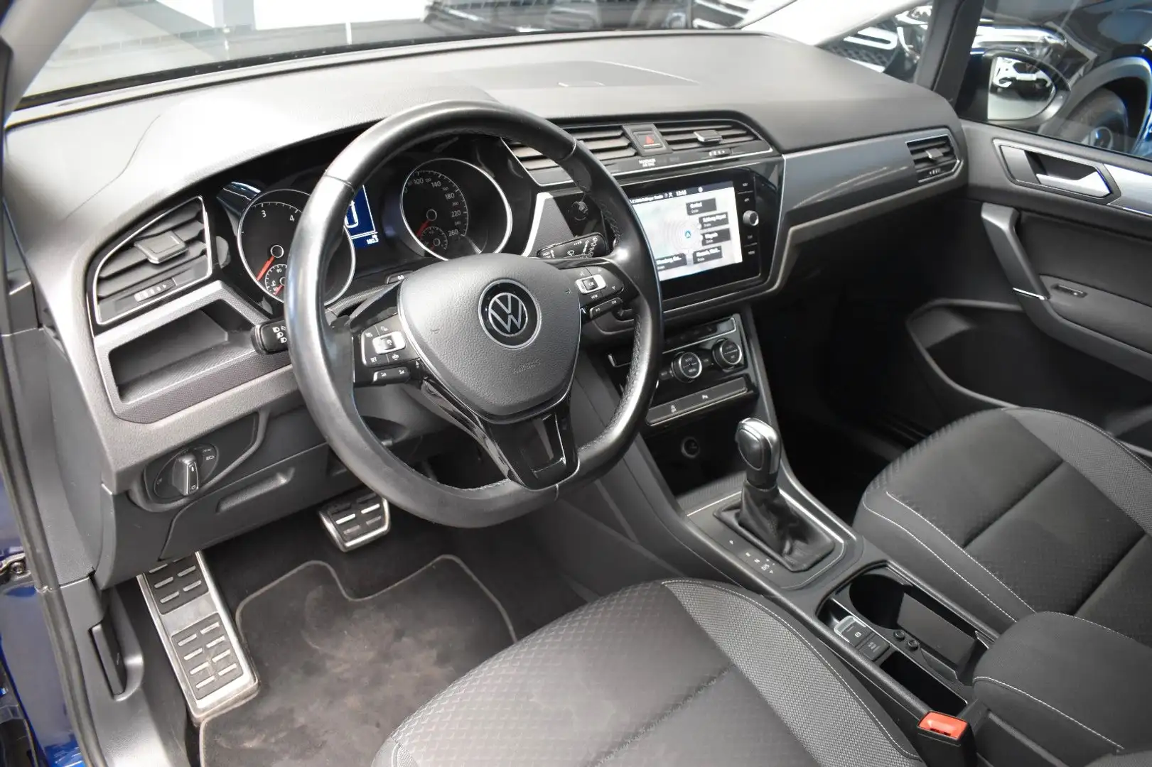 Volkswagen Touran 2.0 TDI Active*LED*NAVI*SHZ*ACC*7-SITZER* Bleu - 2
