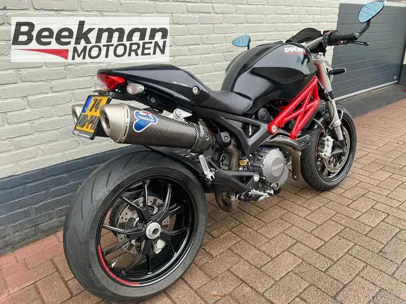 Ducati Monster 796 - foto 3