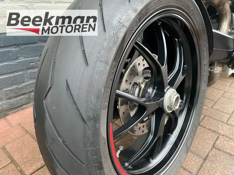 Ducati Monster 796 - foto 4