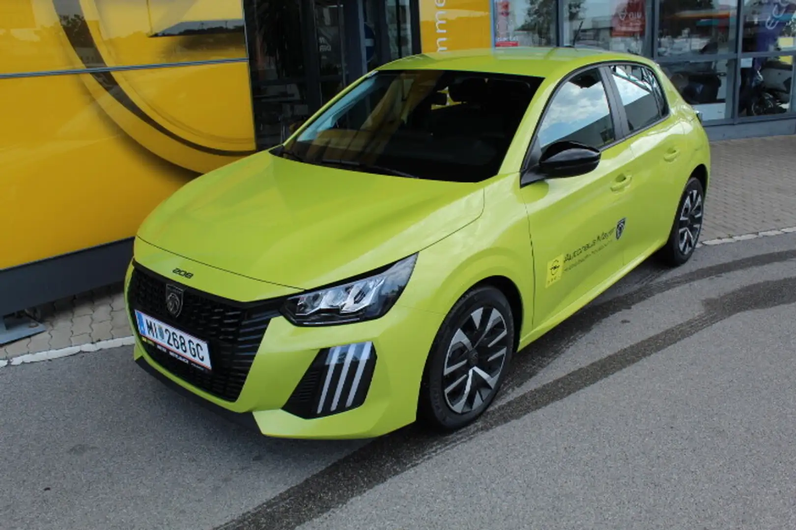 Peugeot 208 Style PureTech 100 S&S Gelb - 1